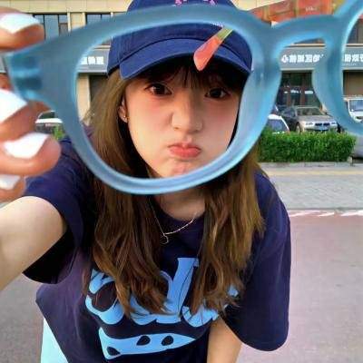 他站在回忆尽头